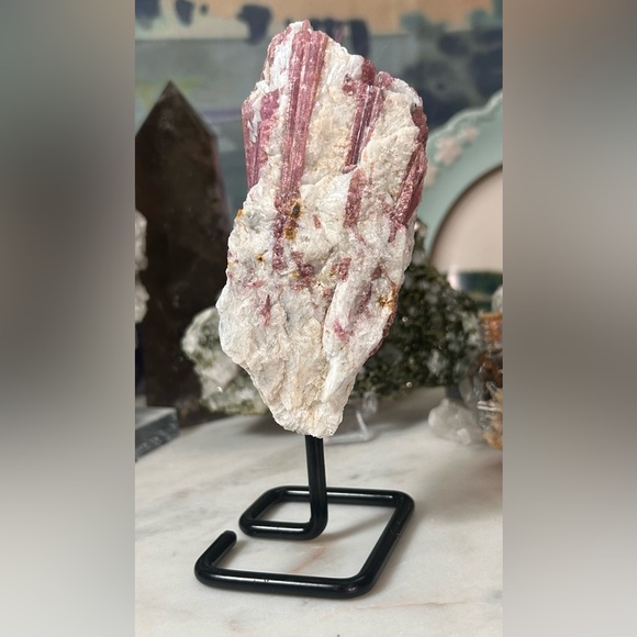 New Brazilian Pink Tourmaline in Quartz -permanent stand - Picture 9 of 11